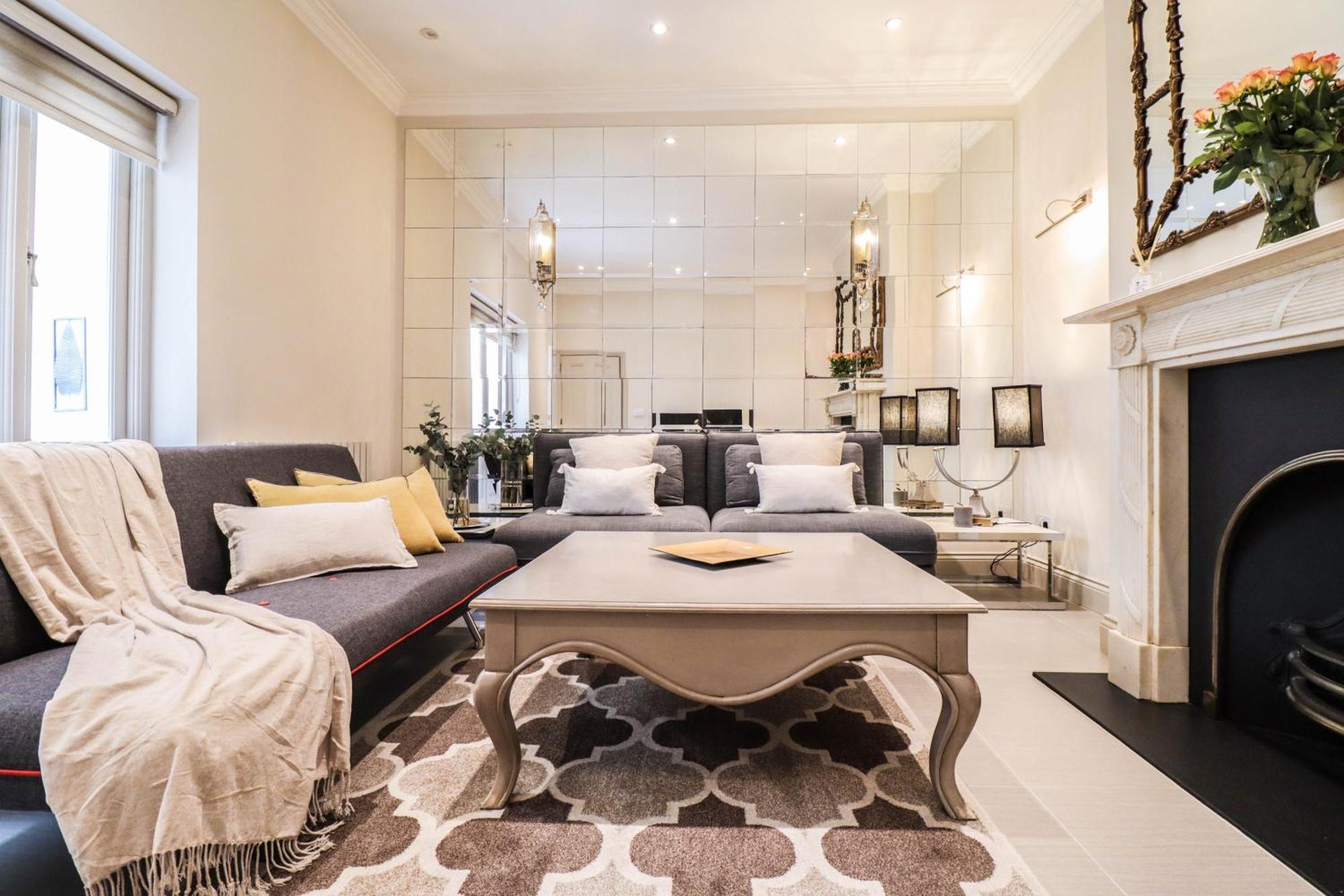Elegant One-bedroom! Kensington Flat With Patio Apartment *