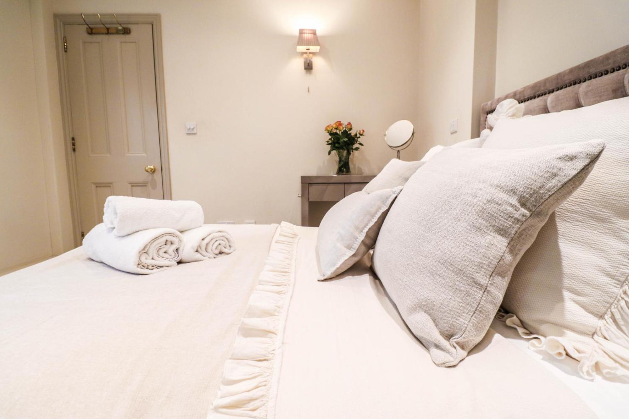 Apartment Elegant One-bedroom! Kensington Flat With Patio London